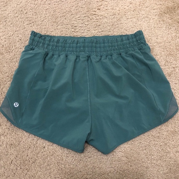 Lululemon HR hotty hot shorts - Picture 3 of 7